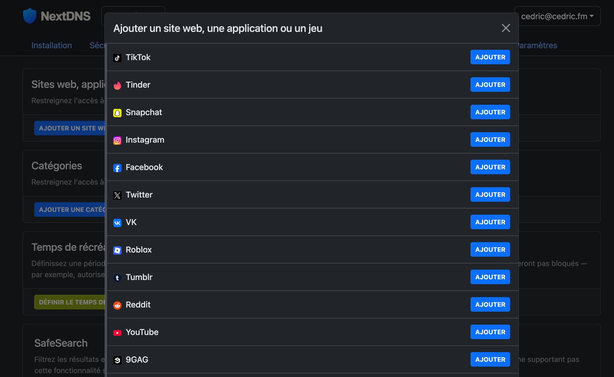 Capture d'écran du contrôle parental de NextDNS avec blocage de sites, d'applis ou de jeux