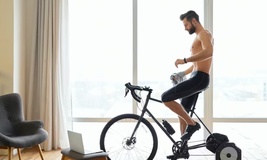 Entraînement de spinning à faible intensité (Zone Lipox) à la maison.